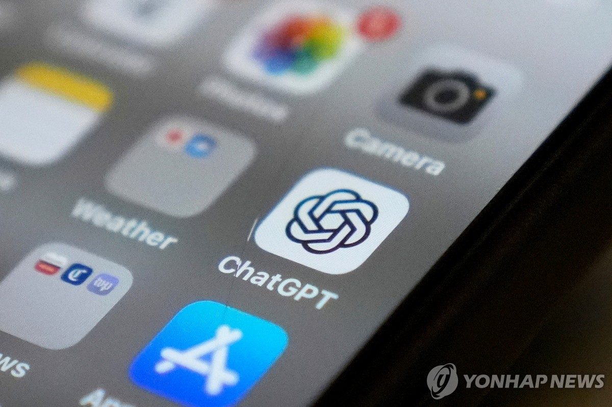 AI로 일자리 뺏긴 뜻밖의 사람들…'과제 대필' 고학력 케냐인들