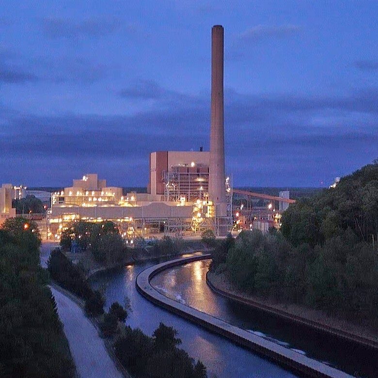 Court Strikes Down Trump Order to Keep an Aging Coal-Burning Plant Running