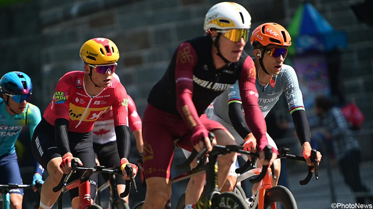 LIVE: Halverwege koers hebben koplopers 2 minuten voorsprong op peloton en Evenepoel in Québec, zieke Campenaerts geeft…