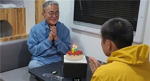 "20년 넘는 행복"…자폐아들 키우던 '피터팬 아빠' 전경철씨 별세