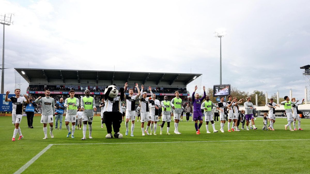 Elversberg, in Bundesliga la squadra di un paese di 12.000 abitanti è davanti al Bayern
