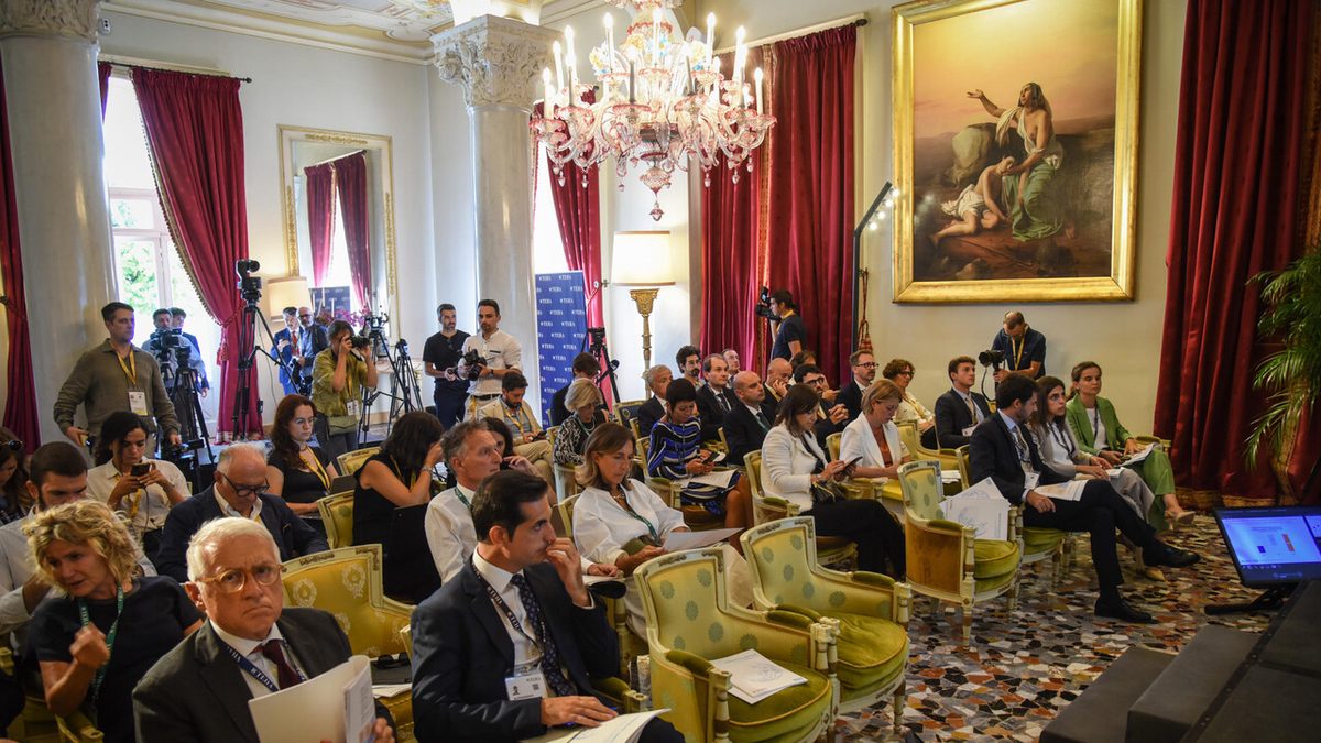 I big della politica a Cernobbio, da Schlein a Conte a Renzi e Pichetto
