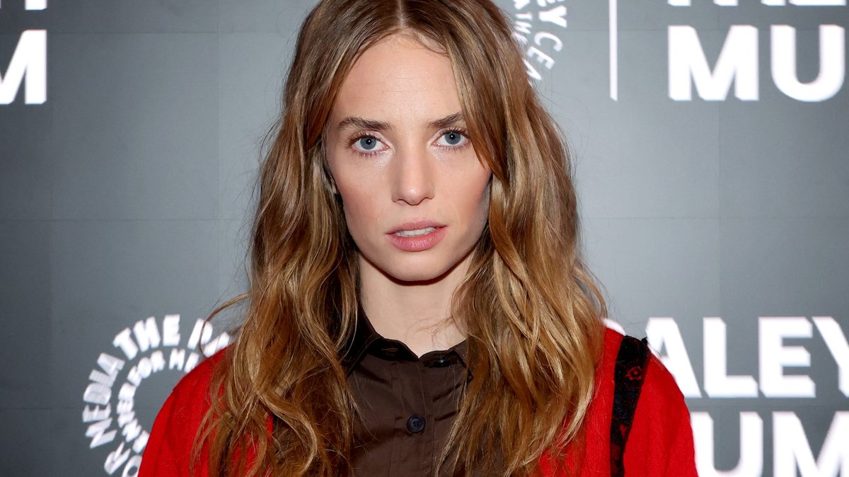 Quote Of The Day By Maya Hawke: 'I Think The World Is In So Much Chaos And In So Much Pain, That Actually Now Enthusias…