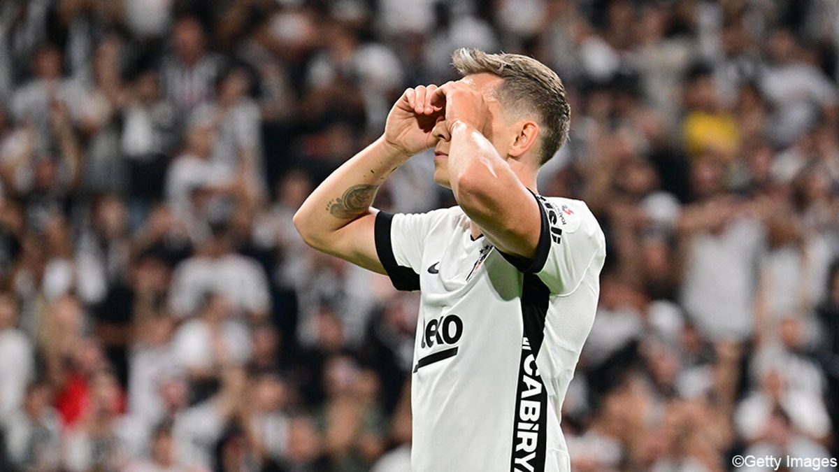 Leandro Trossard vindt voor het eerst het net in Turkije met makkelijk doelpunt voor Besiktas