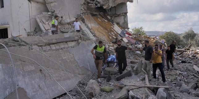 Quatre morts au Liban dans des bombardements israéliens, malgré la trêve