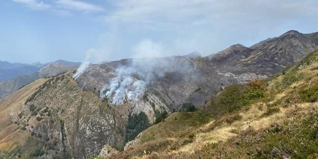Incendie en vallée d’Aspe, dans les Pyrénées-Atlantiques : 105 hectares brûlés, le feu toujours actif