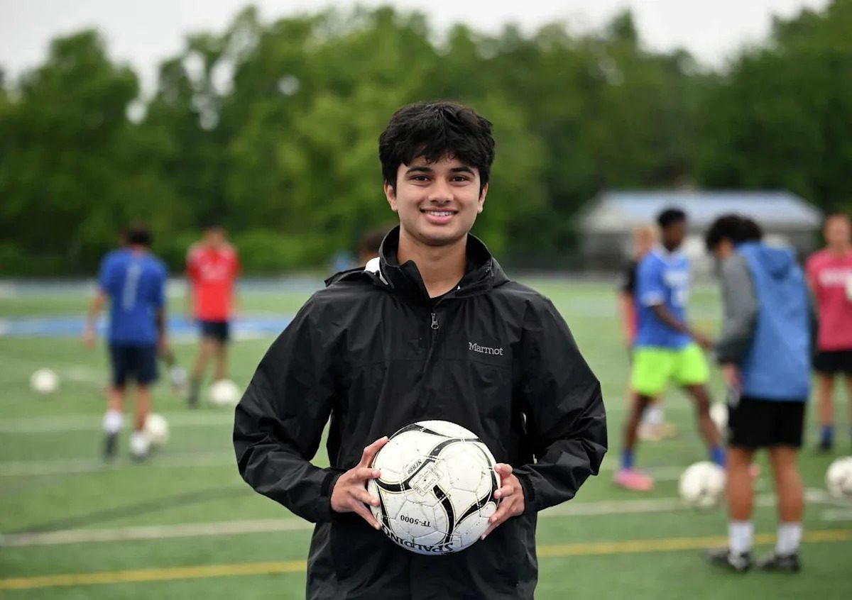 A Shaker senior started making soccer videos. Now academies in India use his training plans