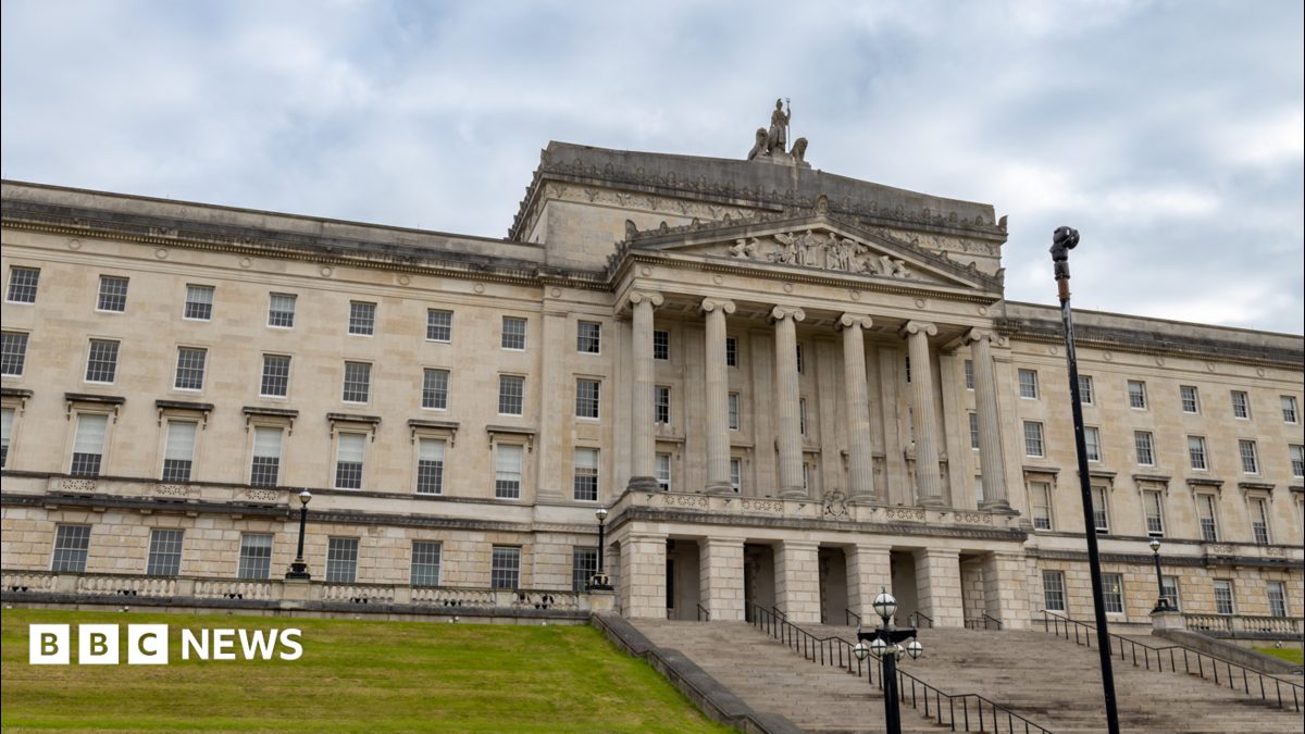 What big issues are on the agenda as Stormont returns after summer?