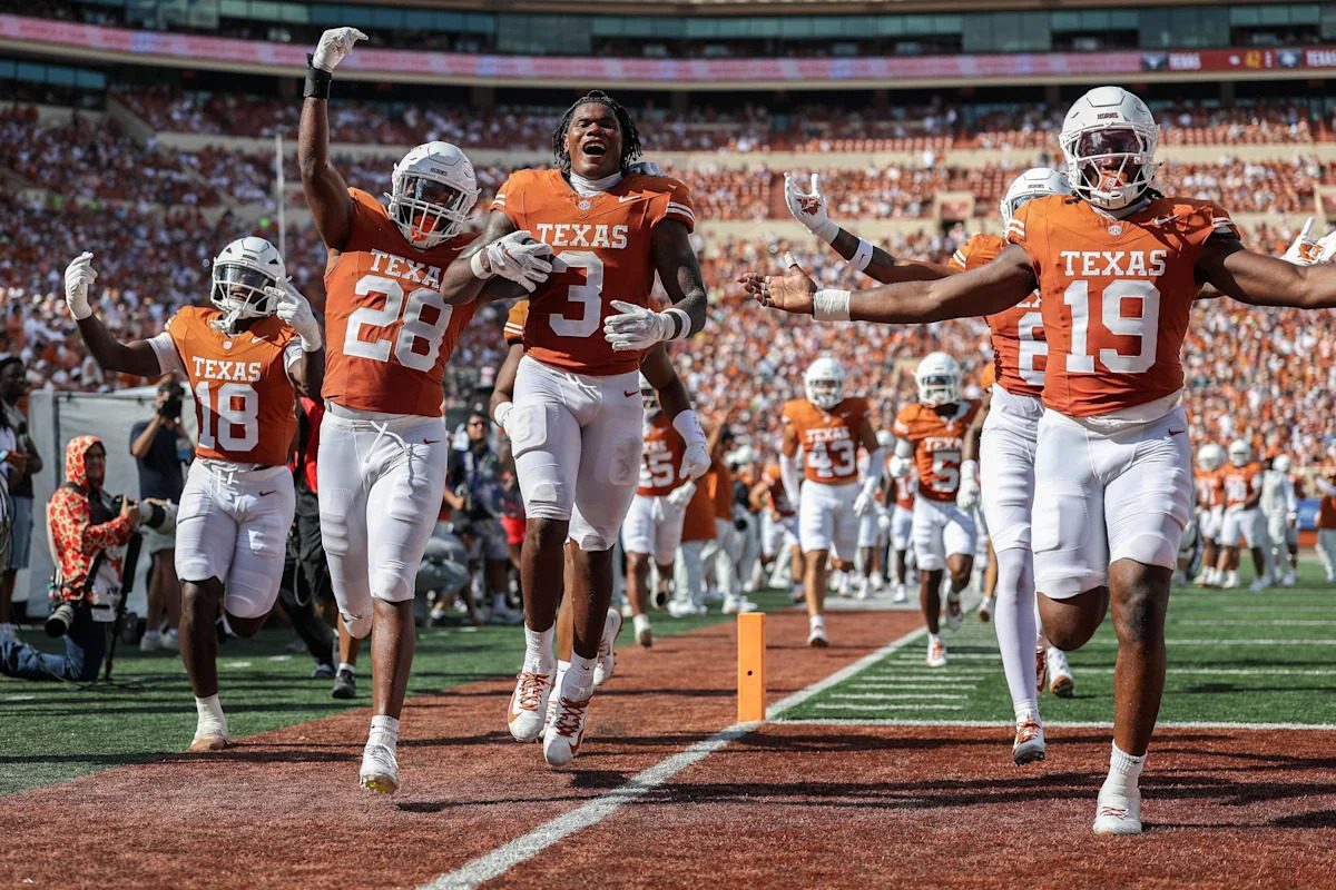 How Texas LB Rasheem Biles created two game-changing turnovers vs. Texas State