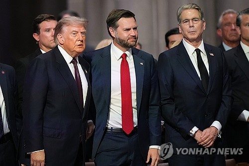 트럼프 내각 주요인사들, 공화 중간선거 전대 연사로 '총출동'