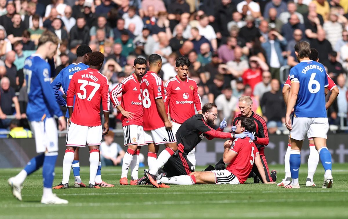 BBC journo singles out Man Utd star who’s ‘causing Everton massive problems’ in first half