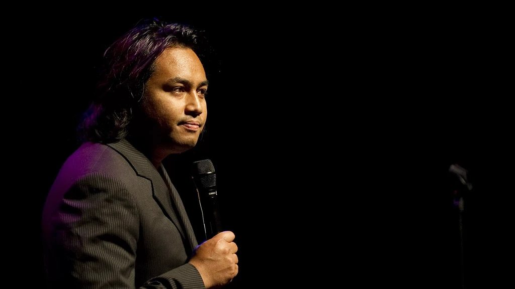 Cabaretier Daniël Arends legt werk tijdelijk neer na hartinfarct