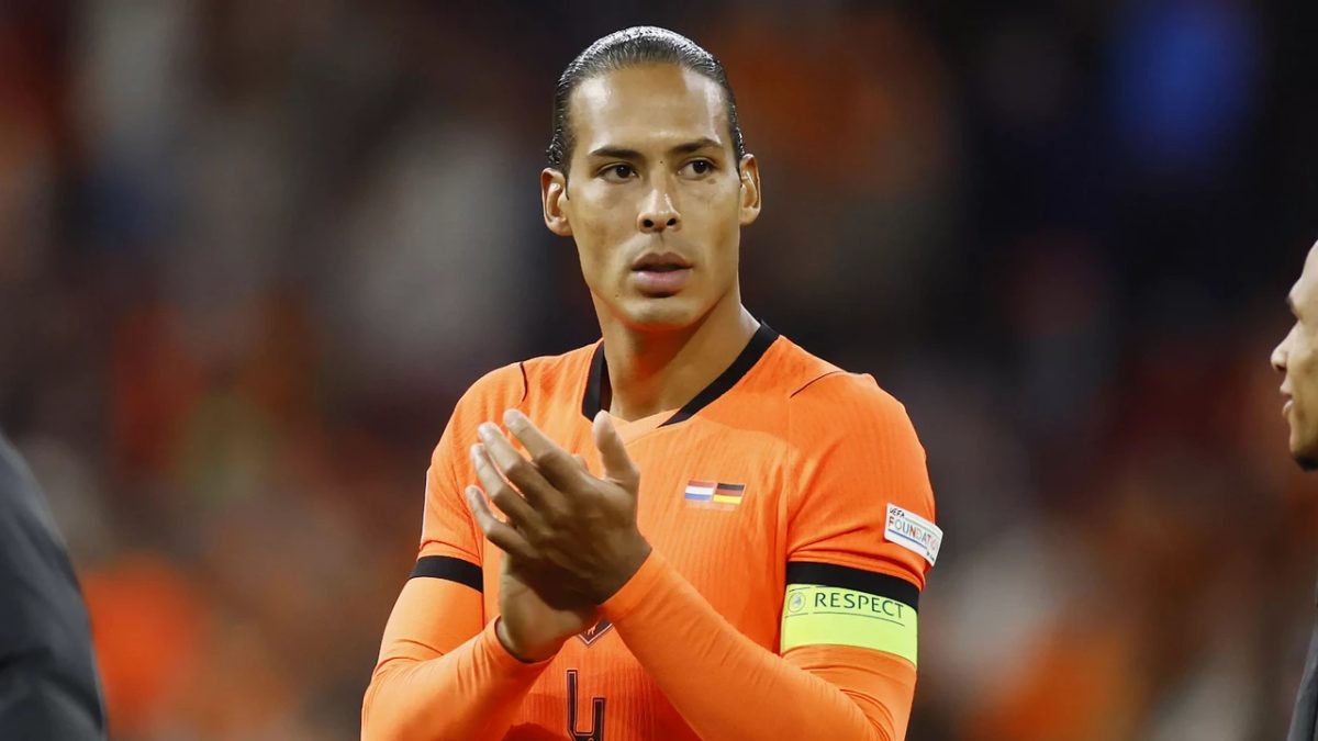 Van Dijk vond dat Oranje minimaal een punt verdiende: 'Met vlagen heel goed spel'