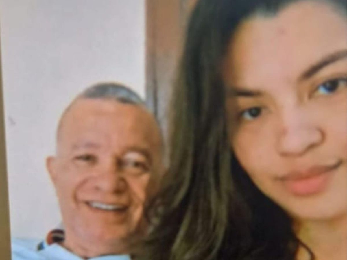 Quase 1 ano após crime, Justiça marca júri de PM acusado de assassinar esposa na frente das filhas dela no AC