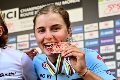 “Ik droomde van titel, maar ben superblij met brons”: ex-handbalster Fleur Moors bezorgt België vijfde WK-medaille