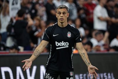 De kop is eraf: Leandro Trossard maakt z’n eerste treffer voor Besiktas