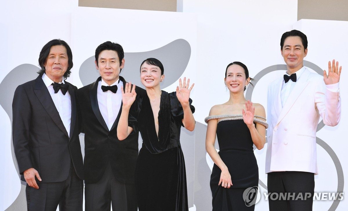 베네치아서 베일벗은 '가능한 사랑'…거장이 빚어낸 인간의 품위(종합)