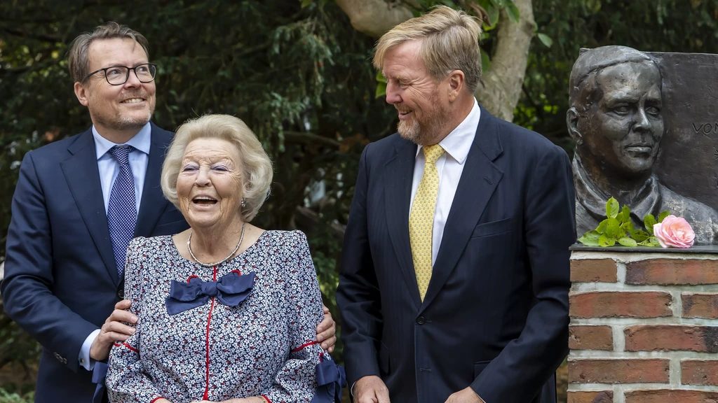 Koninklijke familie herdenkt overleden prins Claus, op zijn 100ste geboortedag