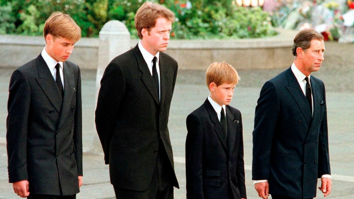 Dianas bror graver stridsøksen op efter 30 år: 'En hyldest til hans ego'