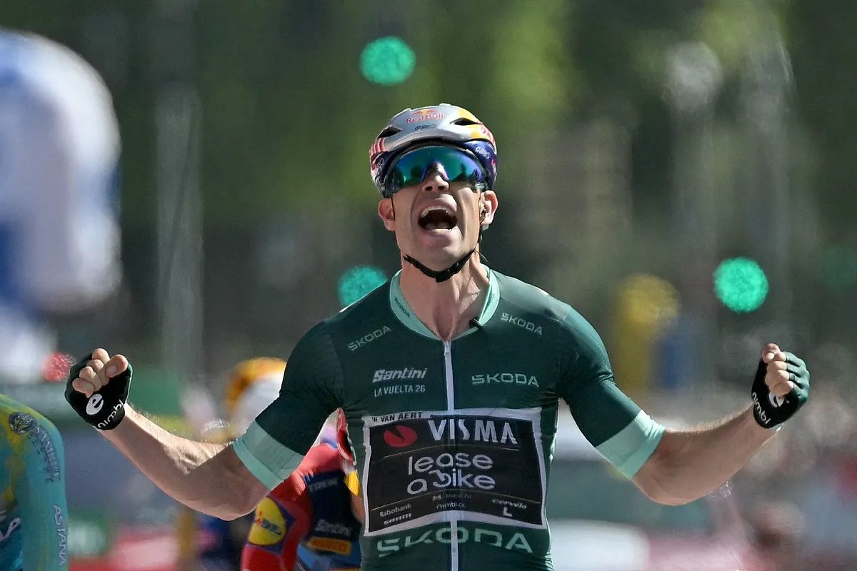 Van Aert logra su segunda victoria de etapa en un recorrido que fue reducido por las altas temperaturas