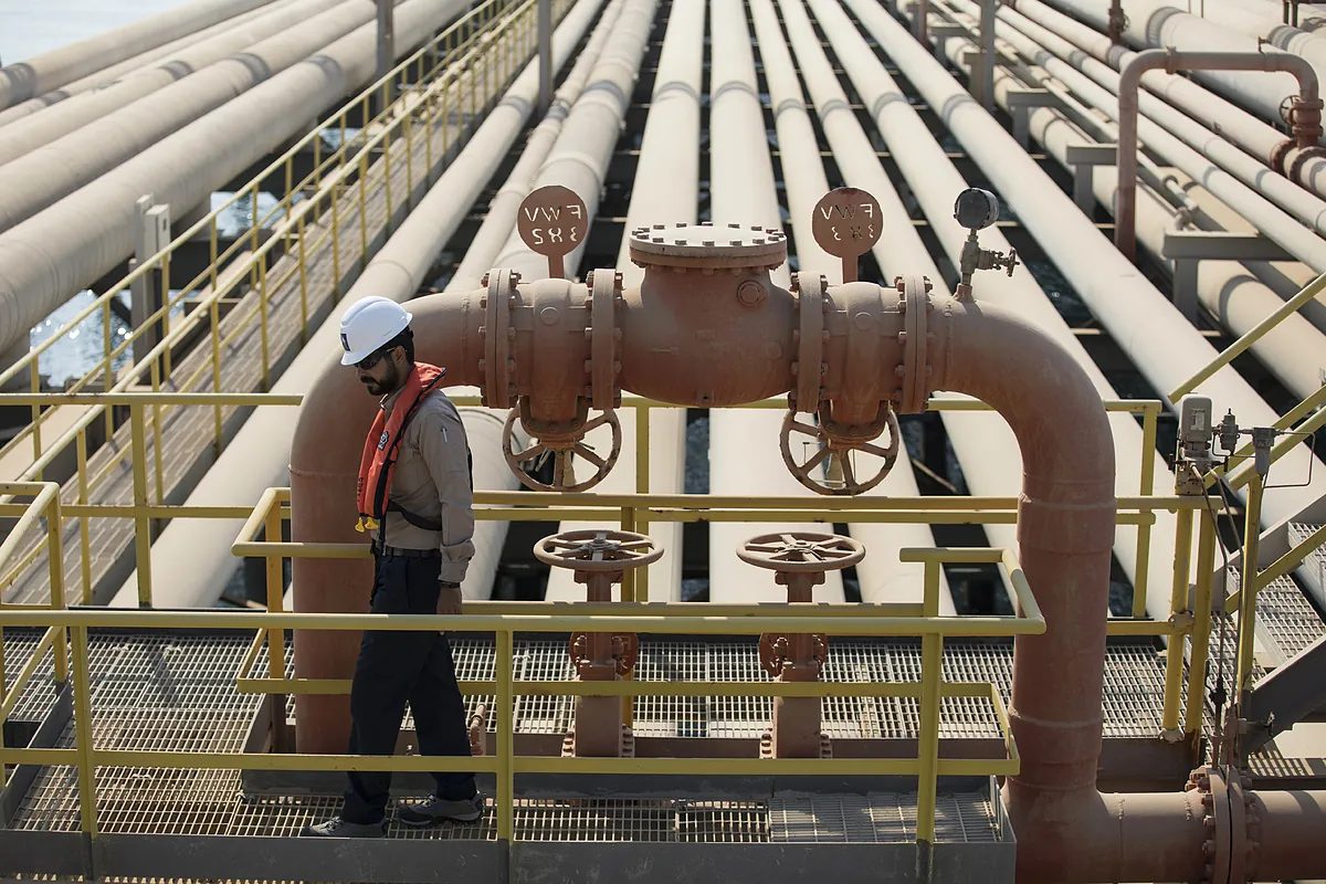 Arabia Saudí cierra su oleoducto alternativo a Ormuz tras sufrir varios ataques