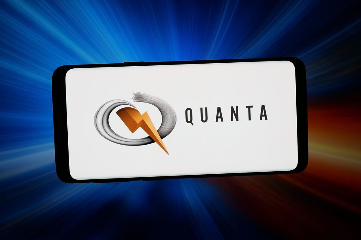 Is Quanta Services Stock Outperforming the S&P 500?