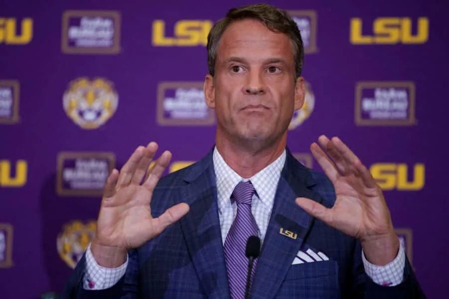 “My Job Is Not To Please You”: Lane Kiffin Doubles Down On Controversial “Pro Players” Drama Amid LSU’s 51-10 Rout Over…