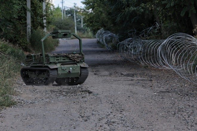 Ucraina, i robot sminano le strade e attaccano oltre il fronte