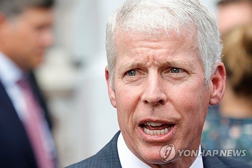 美장관 "다른 나라도 호르무즈 올 것…군사자산 조속지원 기대"