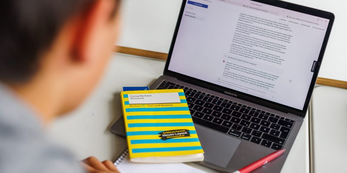 Students are using AI in school and test scores are down, but the OECD finds that those who use it once or twice a week…