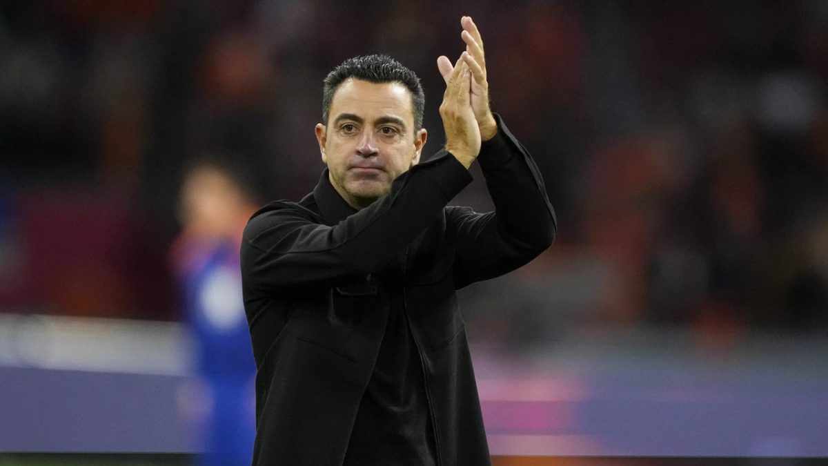 Xavi tevreden na debuut, gaat nieuwe spits oproepen na blessure Brobbey