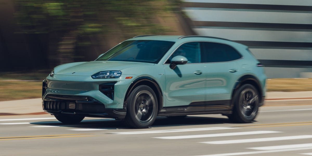 2027 Porsche Cayenne Electric / Cayenne Coupe Electric