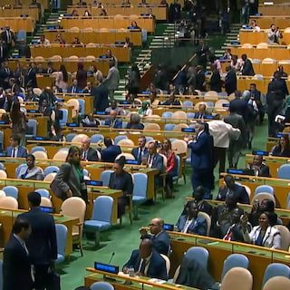 Live - Belgische delegatie bleef wel zitten tijdens toespraak Netanyahu bij VN: ‘Beleid houdt in dat we naar iedereen l…