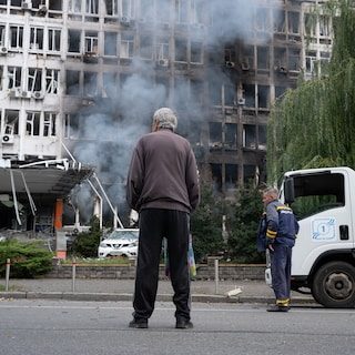De nieuwste Russische tactiek om Oekraïne lam te leggen: Kiev 24 uur per dag bestoken, en nu komt ook het internet in h…