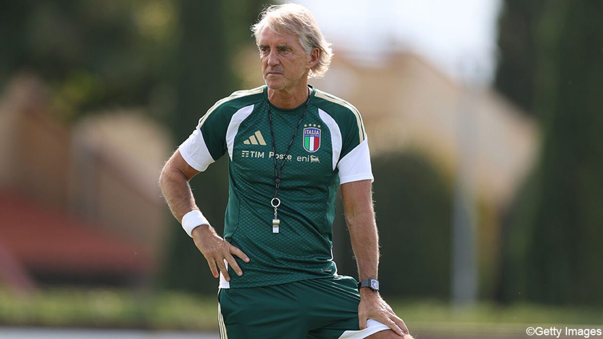 LIVE (20.45 uur) - Magere opkomst in Stadio Olimpico voor komst Rode Duivels, Mancini wil "het verleden achter zich lat…