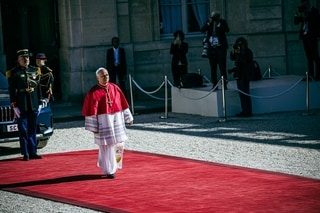 A l’Elysée, le pape Léon XIV se montre offensif sur la laïcité, l’IA et la fin de vie