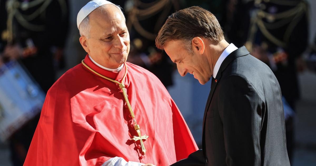 Reproduction d'un vitrail de Notre-Dame, «évangéliaire ADN»… Les cadeaux symboliques d’Emmanuel Macron au pape Léon XIV