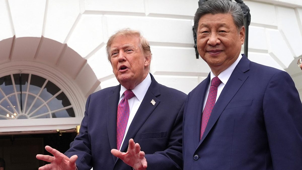 Trump relishes showing Xi his Marine One chopper and new White House helipad