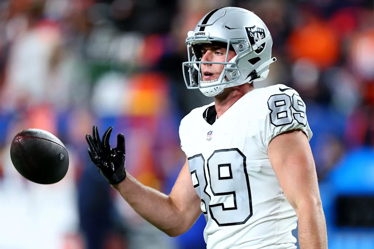 Raiders TE Brock Bowers predicted to have All Pro season in 2026