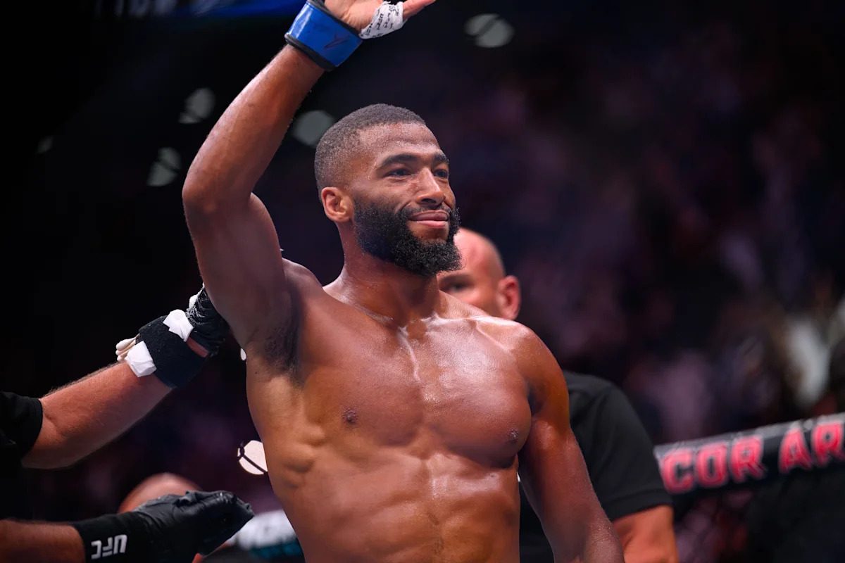 Michael Bisping: Salahdine Parnasse put 'division on notice' in UFC Paris debut