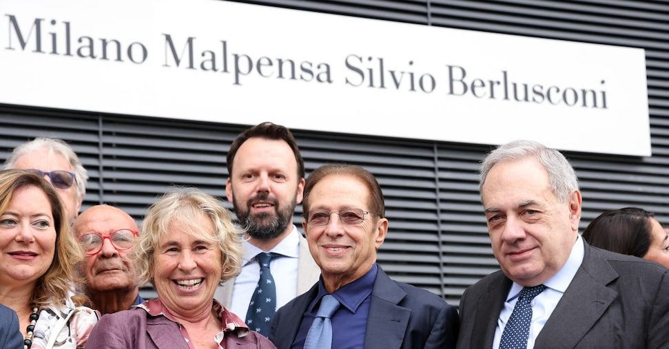 Aeroporto di Malpensa intitolato a Silvio Berlusconi. Marina: «Emozione e orgoglio»