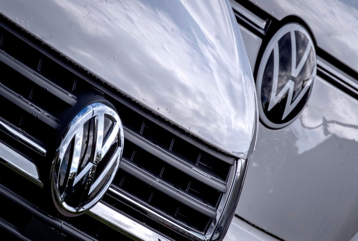 Volkswagen tilbakekaller 2,9 millioner biler globalt på grunn av feil i styringen