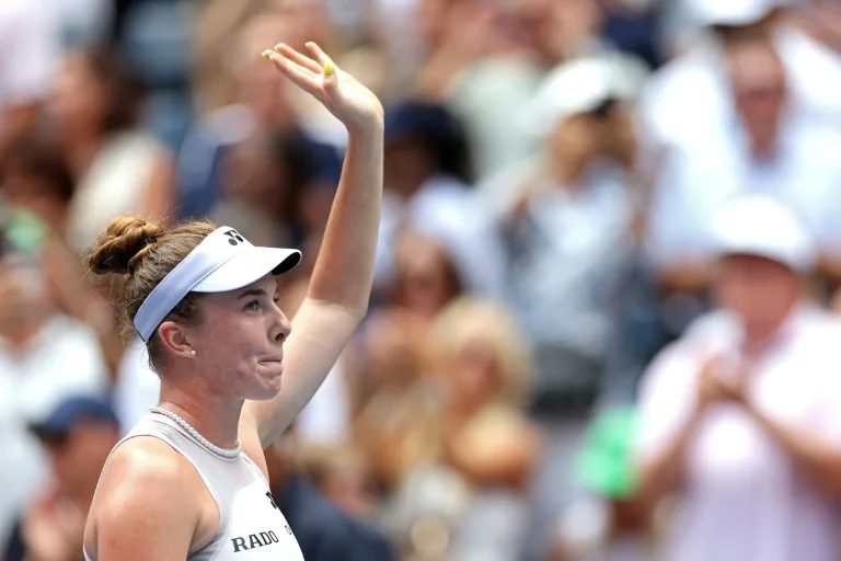 Noskova edges Kostyuk to reach US Open quarter-finals