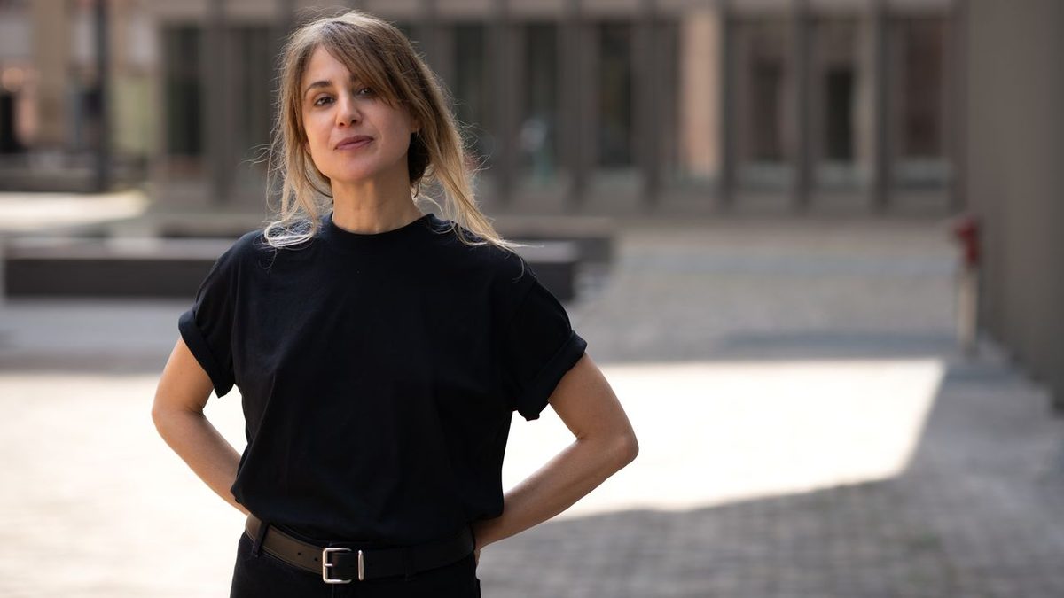 Veronica Raimo: «Ho cominciato a dire no al mio bisogno del consenso maschile, a certi atteggiamenti seduttivi o patern…