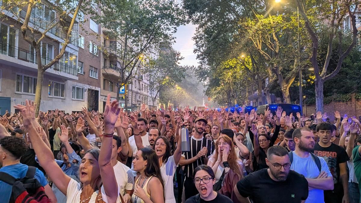 Las vías para expropiar el piso del que ha sido desahuciada Maricarmen: una ley franquista y el "interés público y soci…