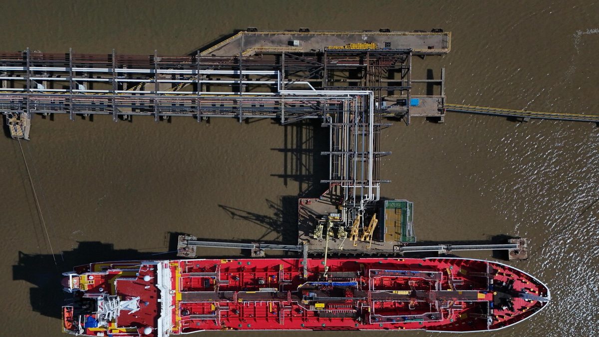 Il petrolio in calo a New York a 92,41 dollari