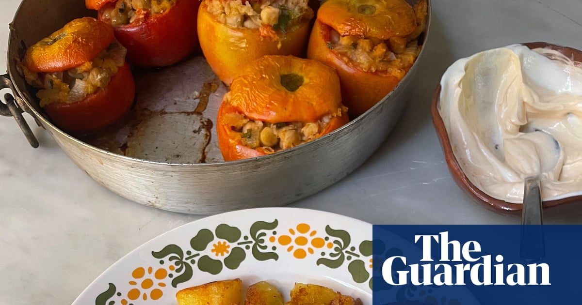 Rachel Roddy’s recipe for tomatoes stuffed with breadcrumbs, chickpeas and herbs | A kitchen in Rome