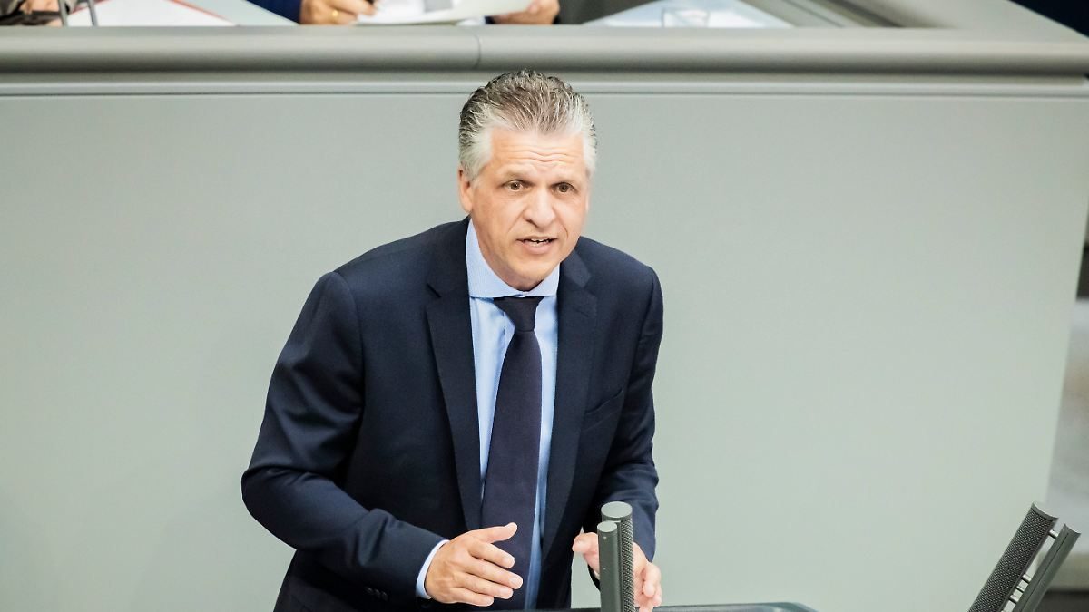 "Fünf Jahre zu lang": Frei fordert kürzere Übergangsfrist bei "Rente mit 63"