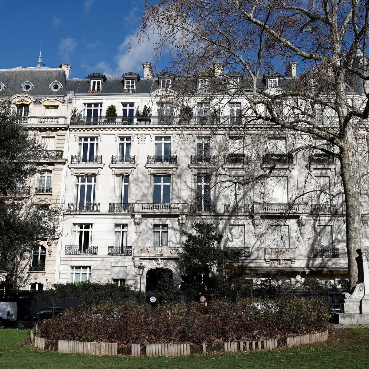 France Widens Sex-Trafficking Investigation Linked to Jeffrey Epstein