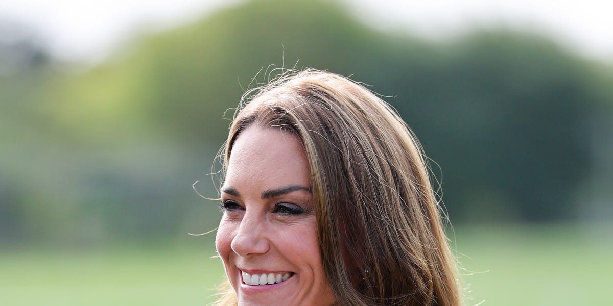 Princess Kate Brings Out Her Favorite Chunky Chain Necklace to Liven Up an Easy Business Look